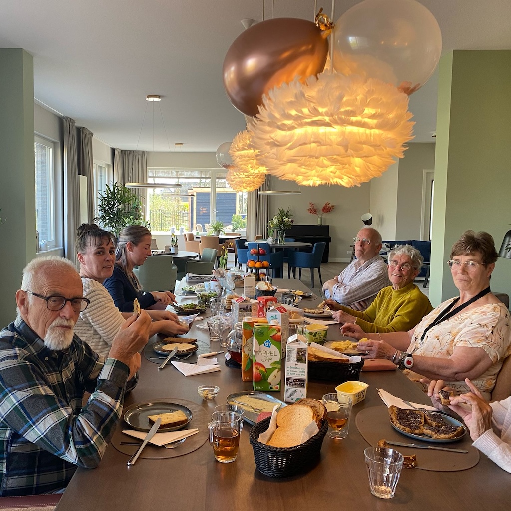 Terugblik op onze geslaagde open dagen: Warmte, zorg en een thuisgevoel - Villa Roosenburch op Rozenburg - Kleinschalige woonzorg voor ouderen met dementie