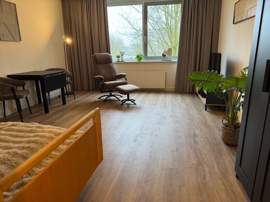 Urgentie? Geen probleem. - Hotelkamer - Kleinschalige woonzorg voor ouderen met dementie - Villa de Zwette - Sneek
