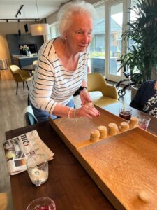 Kom jij ook bij ons werken? Kleinschalige woonzorg voor ouderen met dementie - Villa Castrum - De Meern - Leidsche Rijn - Utrecht