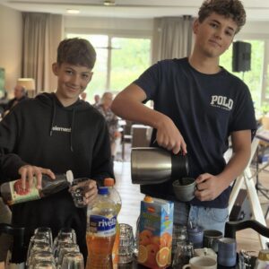 Jeugd heeft de toekomst in de zorg - Villa de Zwette - Sneek - Kleinschalige Woonzorg voor ouderen met dementie- Bloezem - Maatschappelijke stage - ouderenzorg